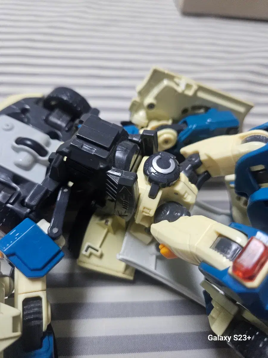 thumbnail-5